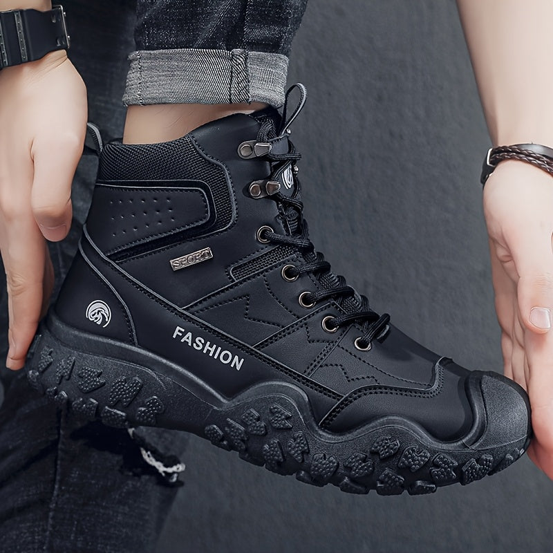 Men Mountaineering Shoes All Seasons With High Top PU Upper